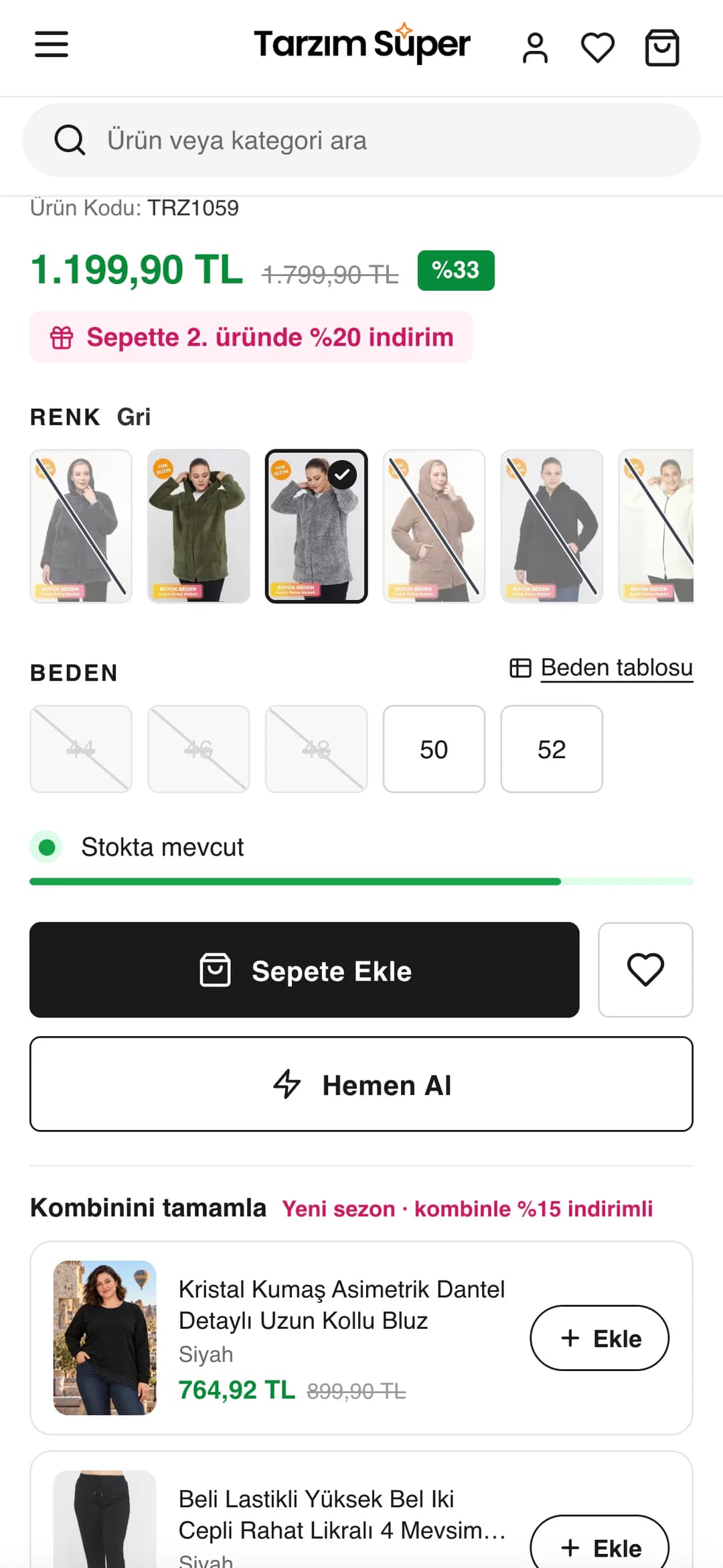 Tarzım Süper ürün sayfasında görselli renk seçenekleri, üstü çizili tükenen bedenler ve beden tablosu bağlantısı